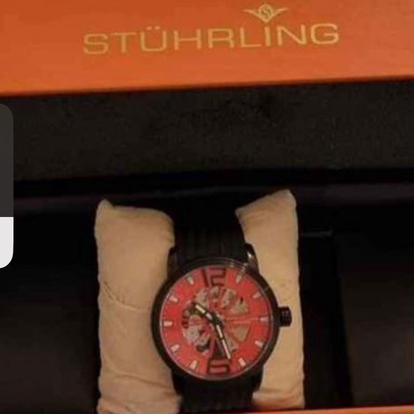 Watch - Picture 3 of 3